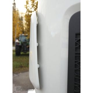 To Fit Renault T Range Dirt Deflector