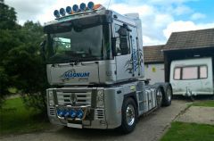 To Fit Renault Magnum Roof Light Bar + Round Spot Lamps